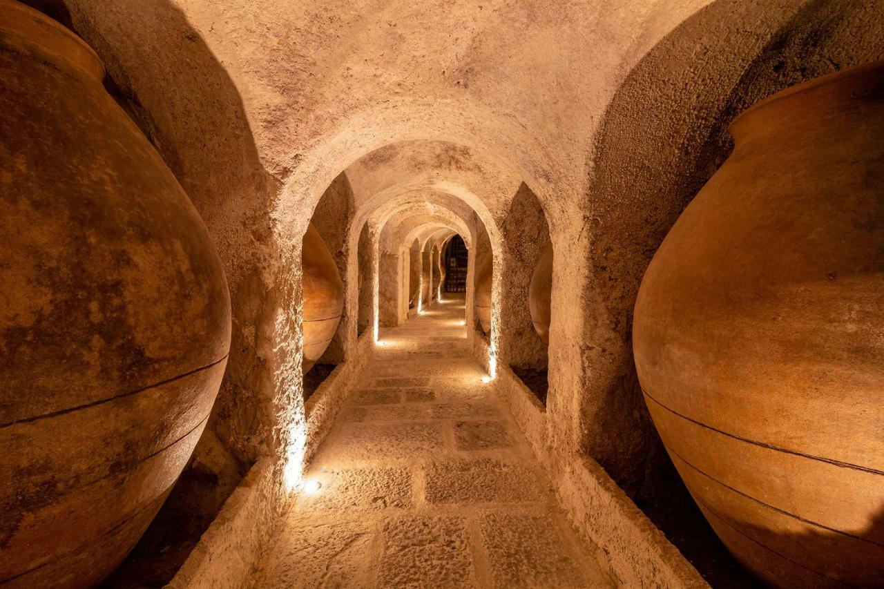 Отель La Bodega De Quintin Villarejo de Salvanes Экстерьер фото